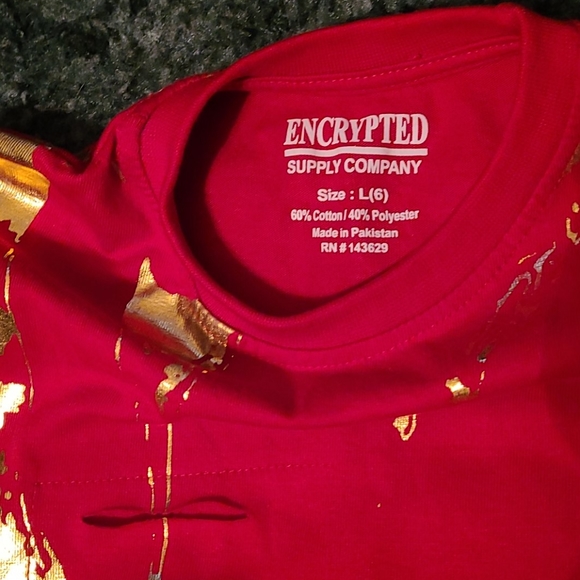 ENCRYPTED L(6) Red tee with Gold Splattee paint - Picture 2 of 4